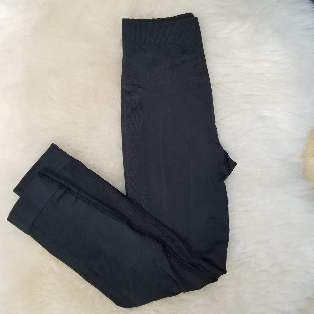 LULULEMON Compression Capri
